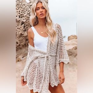 Vici crochet sweater